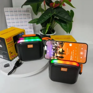Factory Direct Mini Bluetooth Speaker Waterproof RGB Portable Speaker 1500mAh Support Custom Logo