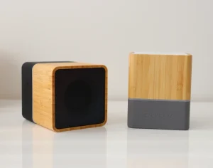 Hot Selling Large Bamboo Wooden Material Speaker Seven Colours Light Effect Silicone Bottom 5 Watts Speaker Wireless Speaker