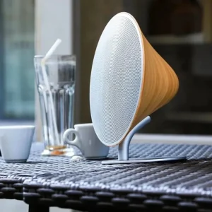 Nordic Style UFO Wireless Audio Speaker Stereo Desktop Speaker with Deep Bass for Home Office Decor