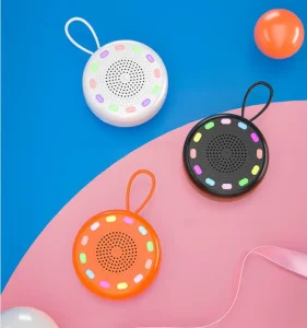 Q D3 Longguard Plastic Wireless for Luminous Mini Speaker Fashion Colorful Light Subwoofer TWS Interconnected Outdoor